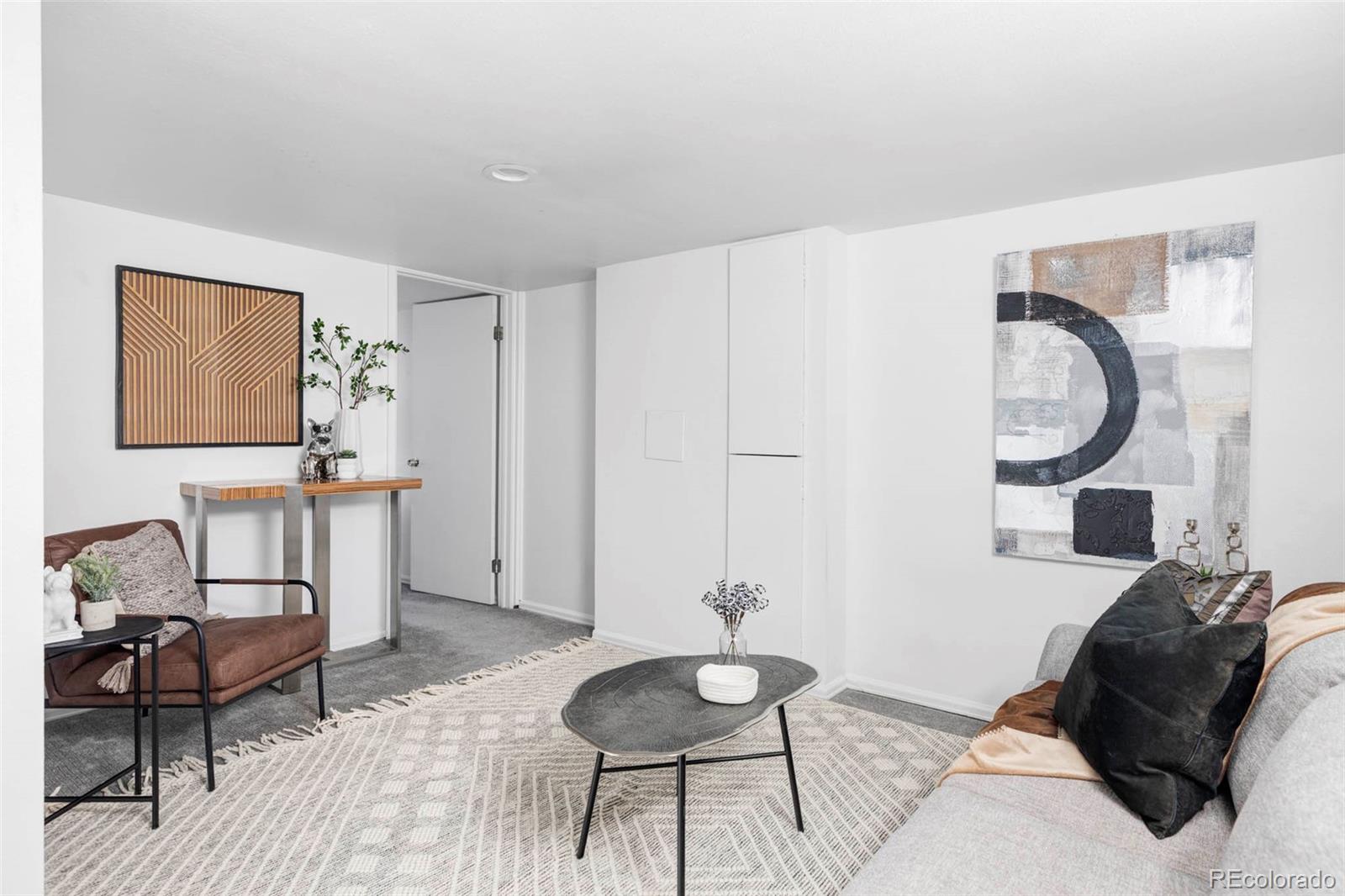 MLS Image #18 for 2015 s clarkson street,denver, Colorado