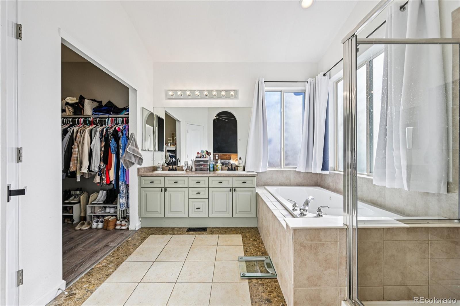 MLS Image #13 for 24486 e louisiana circle,aurora, Colorado