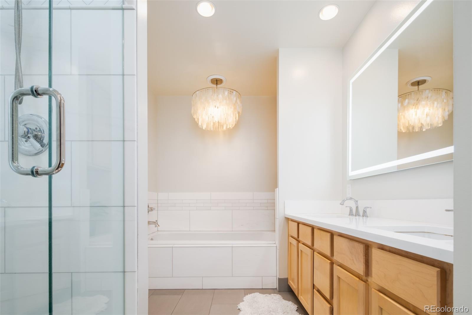 MLS Image #14 for 1631 n emerson street 217,denver, Colorado