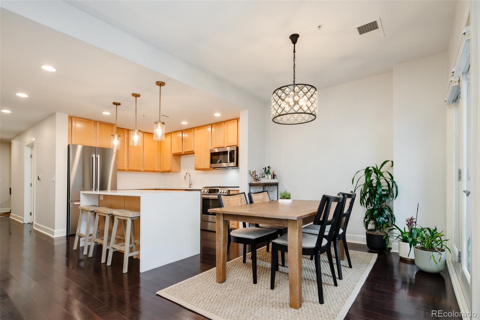 MLS Image #6 for 1631 n emerson street 217,denver, Colorado