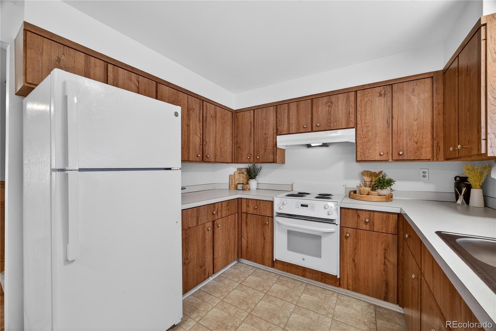 MLS Image #10 for 8414 w arizona drive,lakewood, Colorado