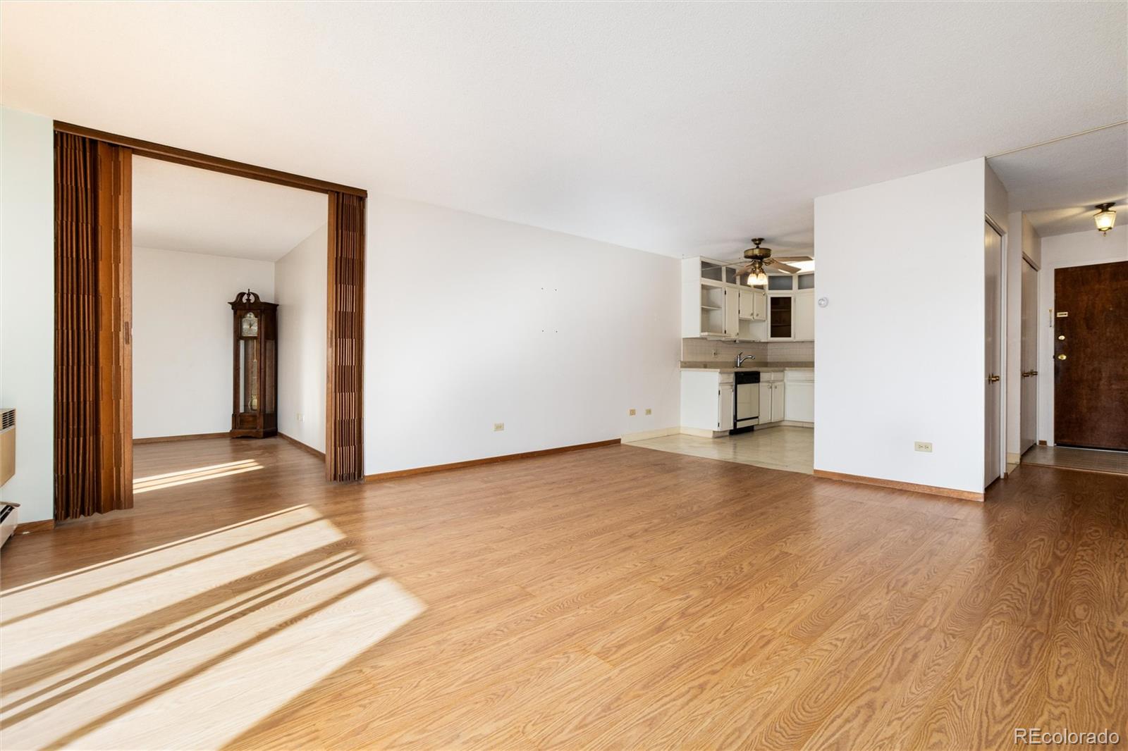 MLS Image #5 for 660 s alton way 5b,denver, Colorado