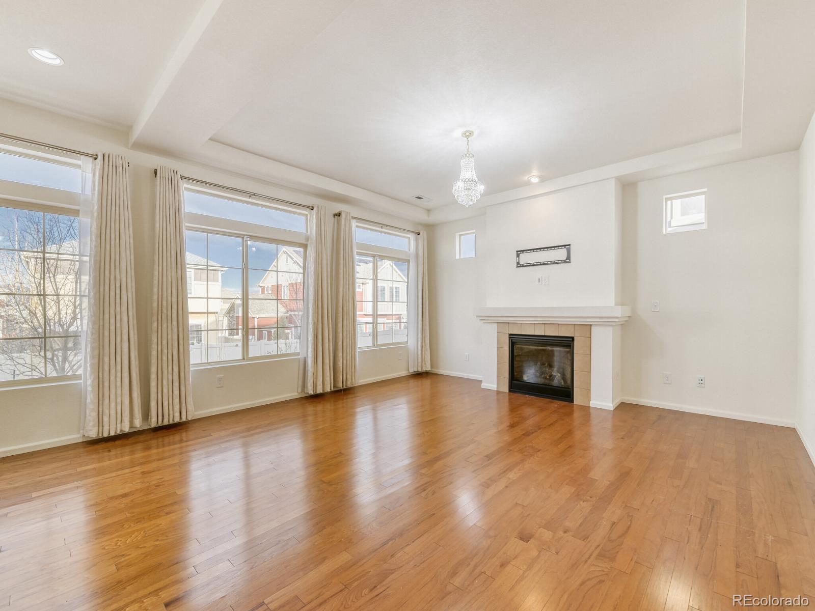 MLS Image #5 for 190  pear lake way,erie, Colorado