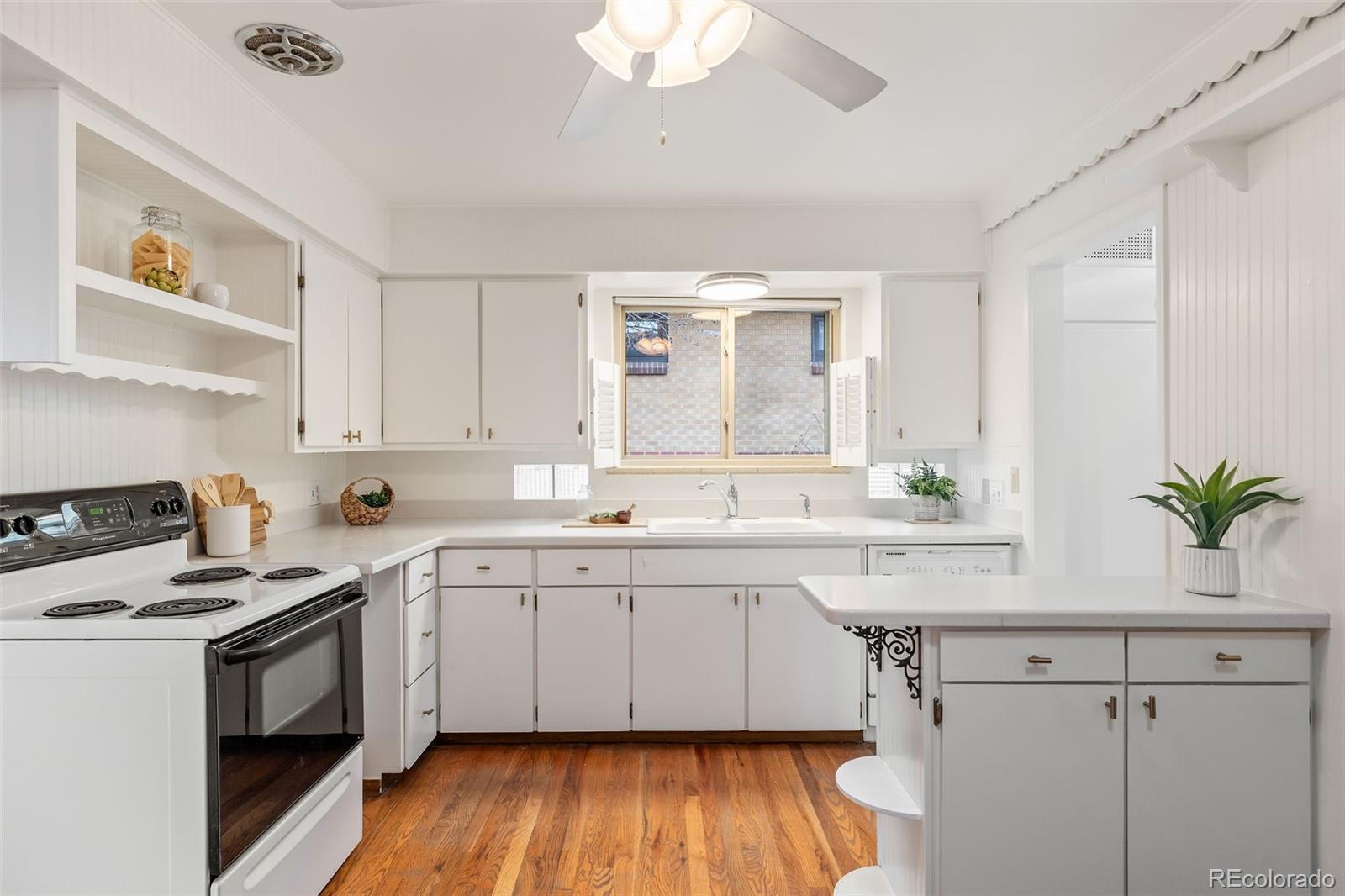 MLS Image #11 for 7635 w 25th avenue,lakewood, Colorado