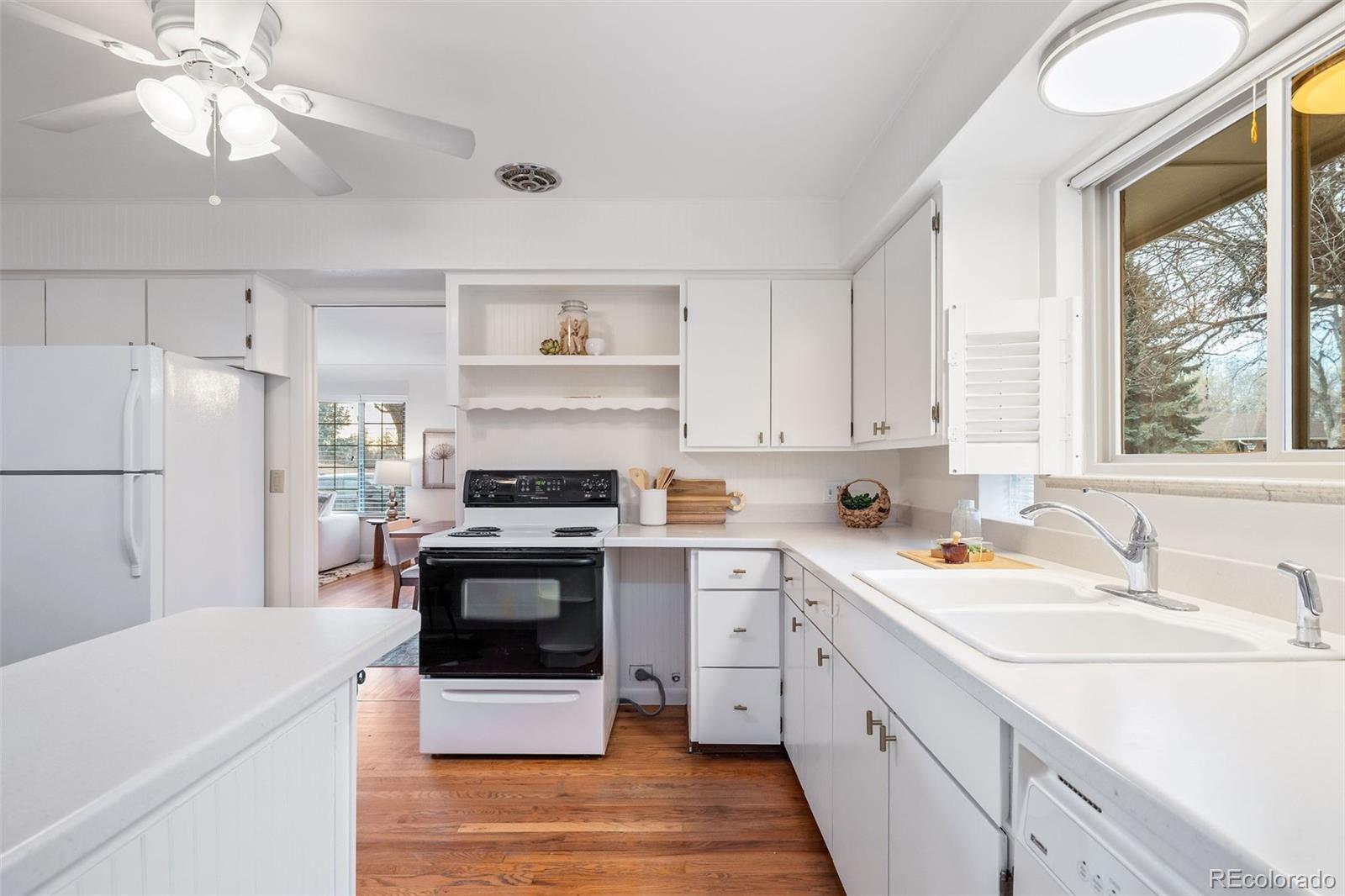 MLS Image #12 for 7635 w 25th avenue,lakewood, Colorado