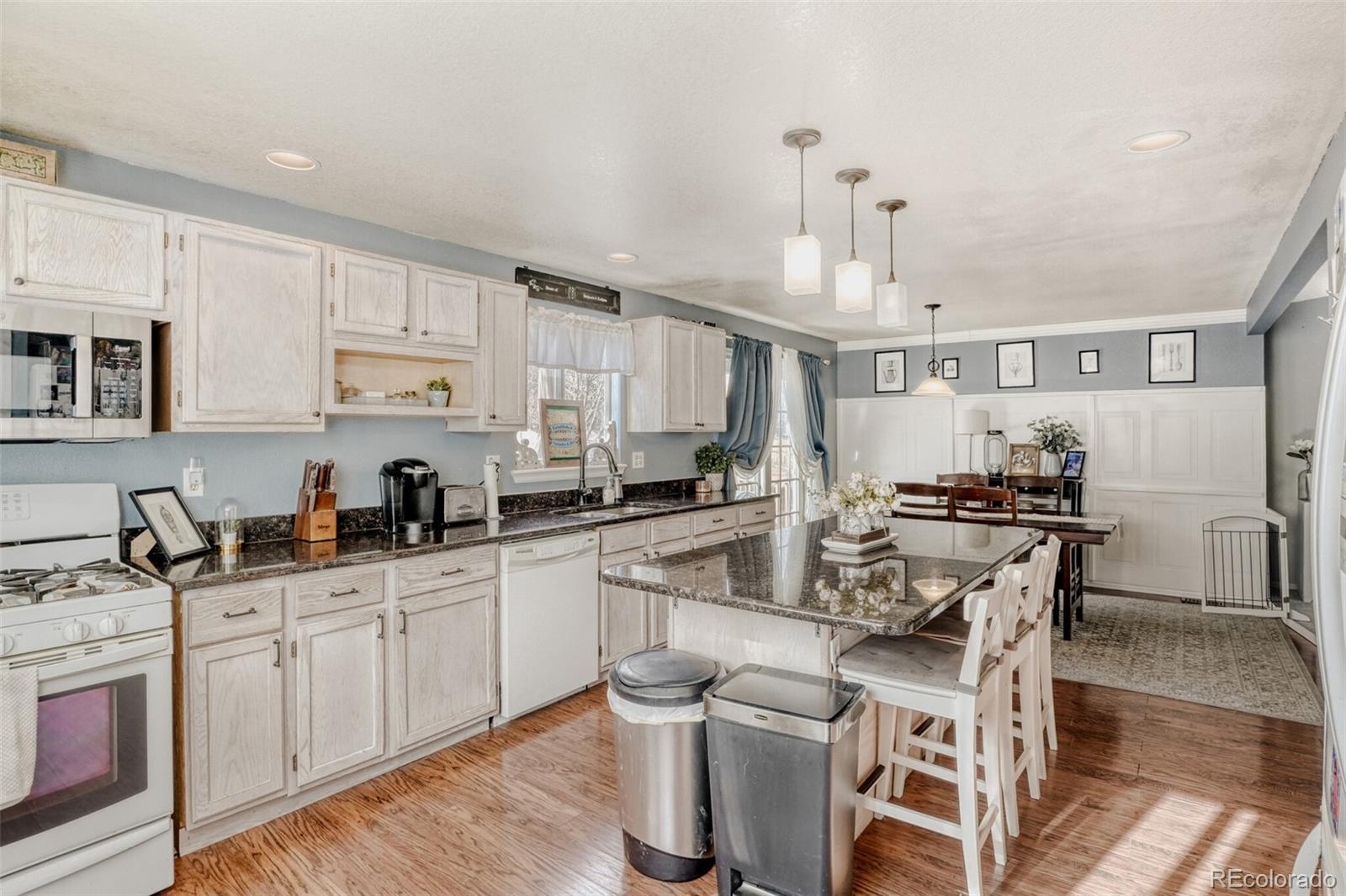 MLS Image #11 for 20021 e bellewood drive,centennial, Colorado