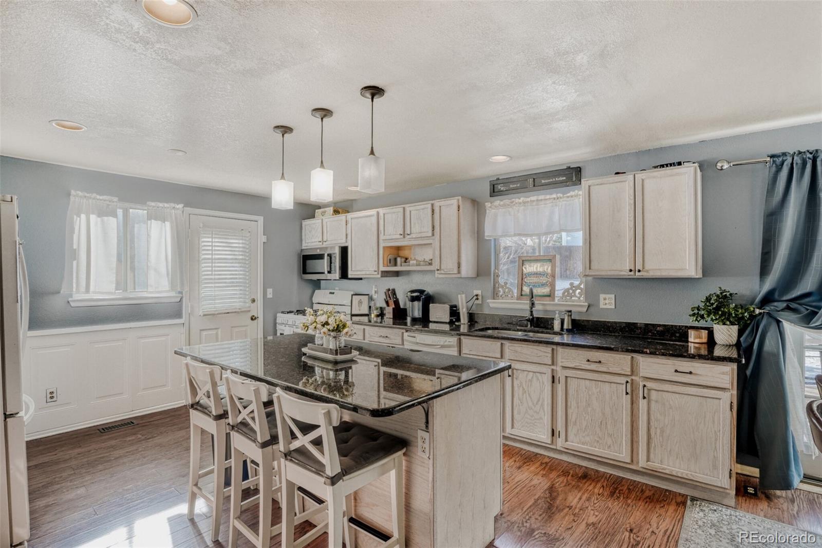 MLS Image #9 for 20021 e bellewood drive,centennial, Colorado