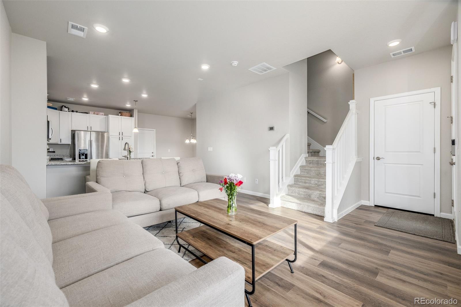 MLS Image #1 for 14933 e belleview drive,aurora, Colorado