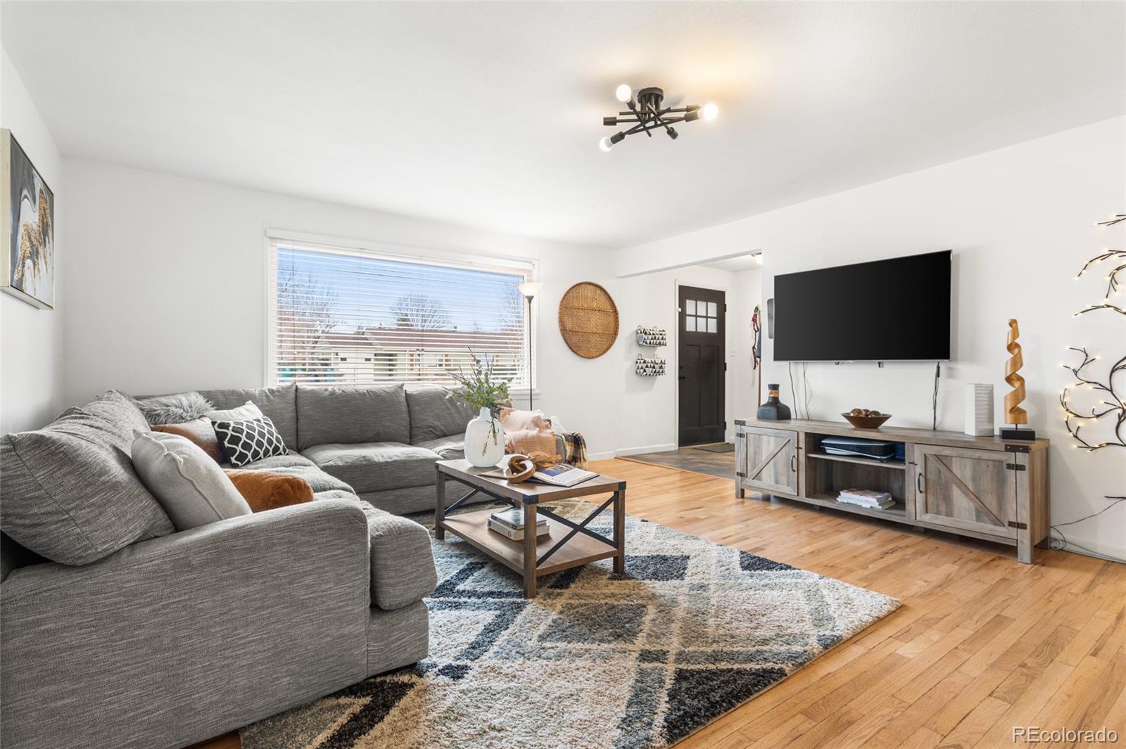 MLS Image #3 for 767  hanover street,aurora, Colorado