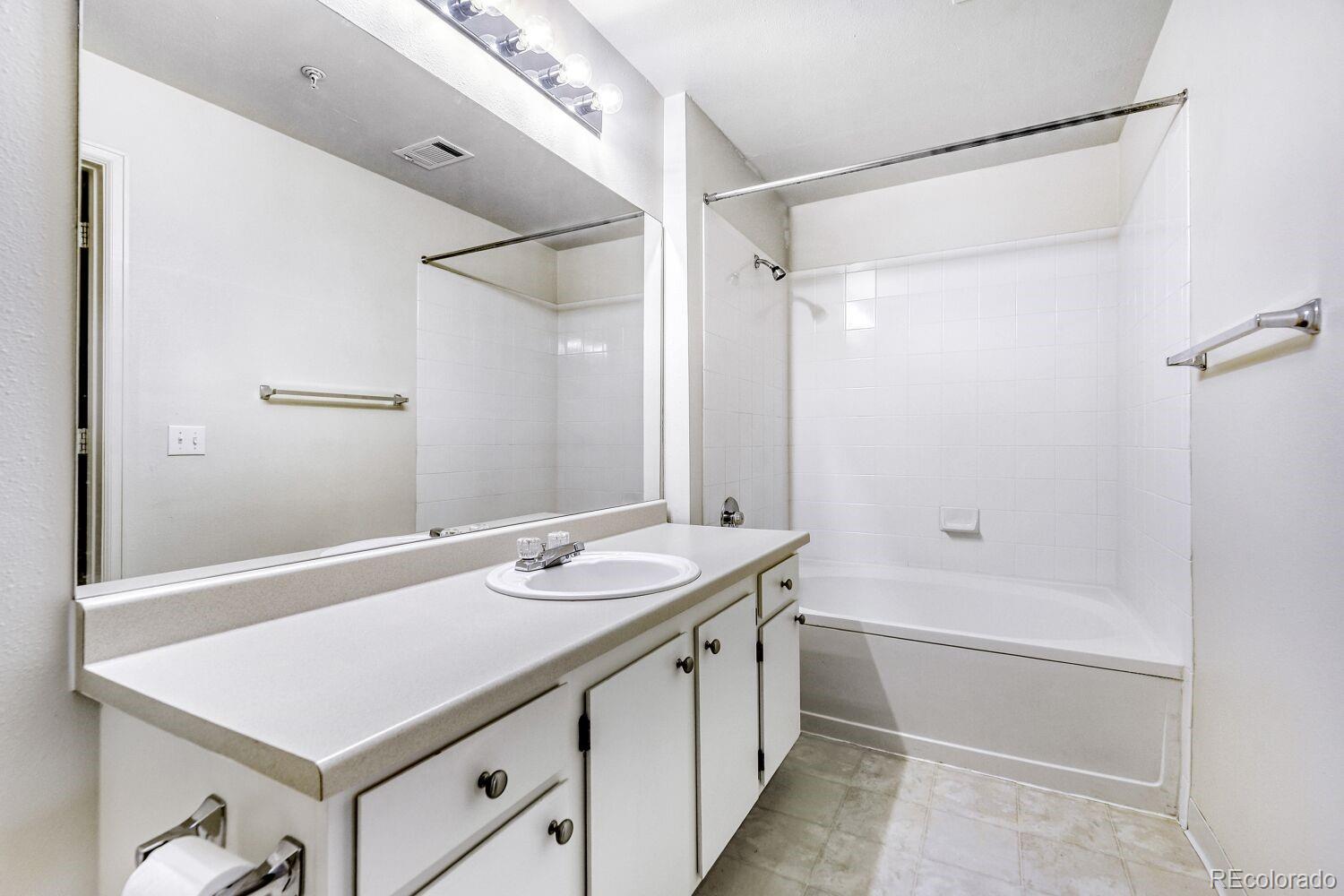 MLS Image #8 for 12762  ironstone way 104,parker, Colorado