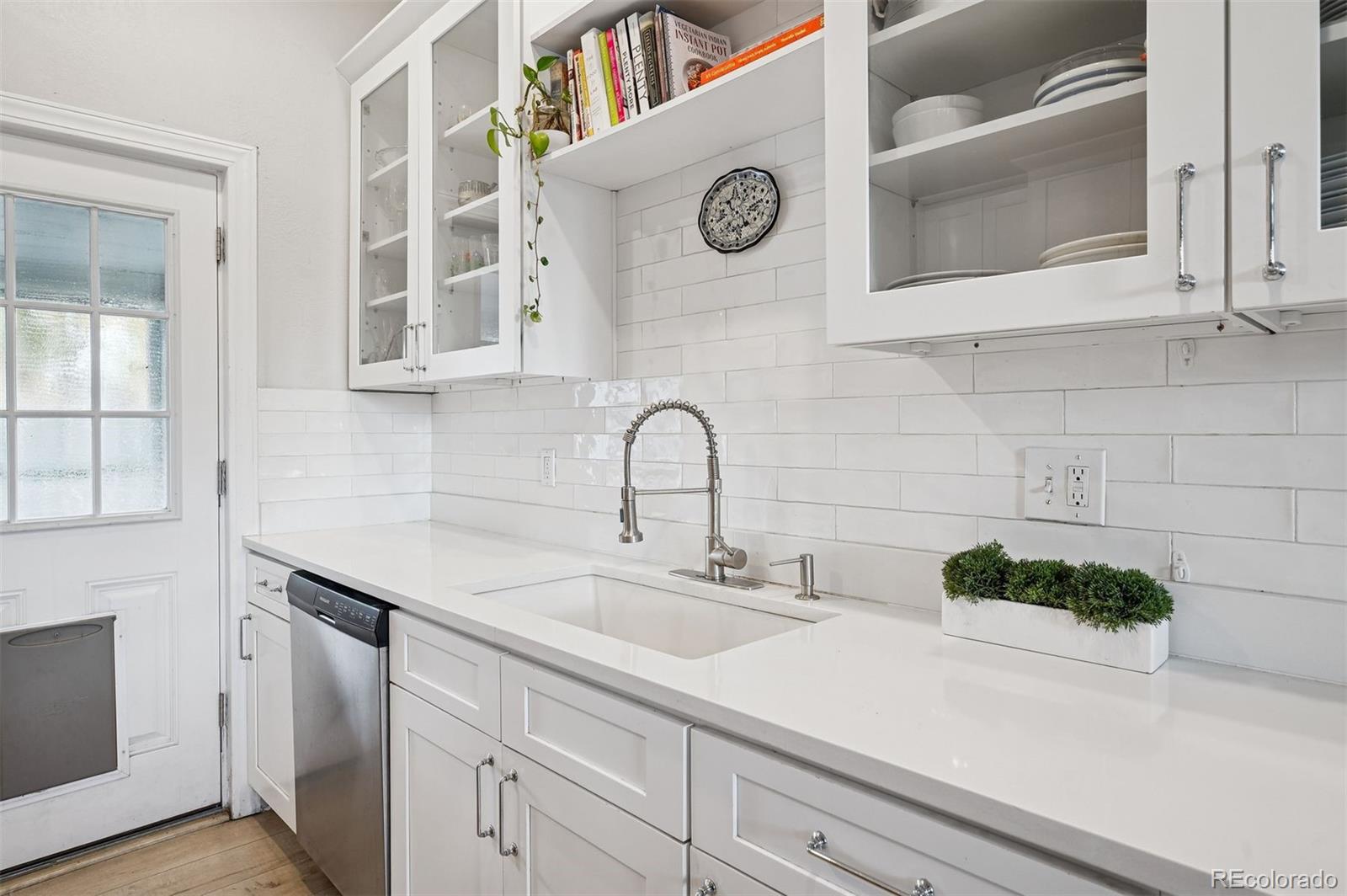 MLS Image #10 for 2109 w 41st avenue,denver, Colorado