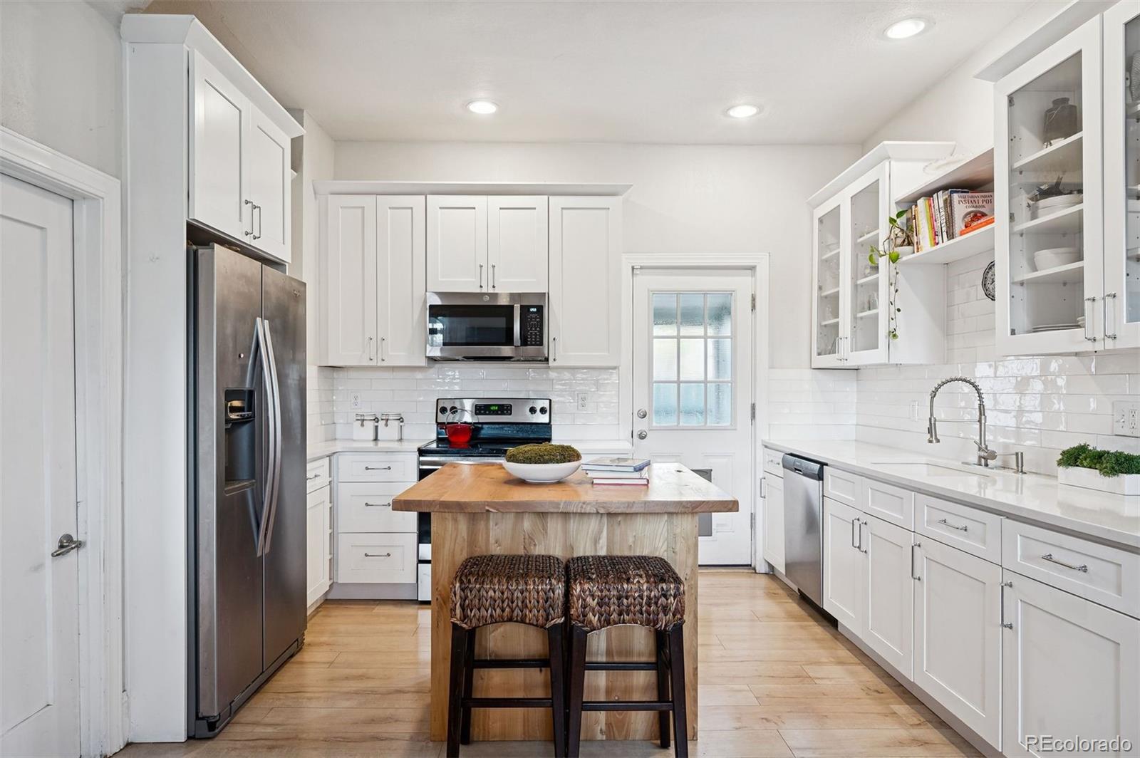 MLS Image #11 for 2109 w 41st avenue,denver, Colorado
