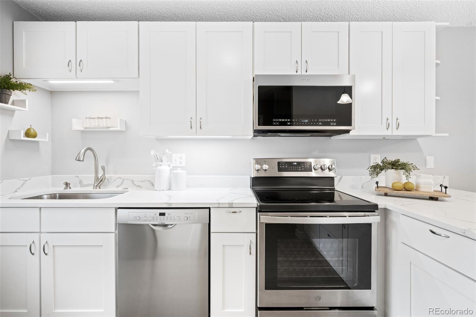 MLS Image #4 for 437  wright street 30,lakewood, Colorado