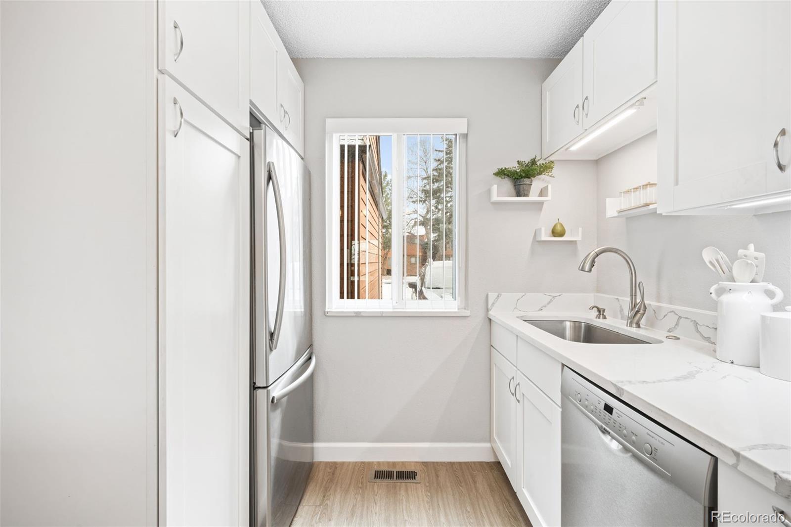 MLS Image #5 for 437  wright street 30,lakewood, Colorado
