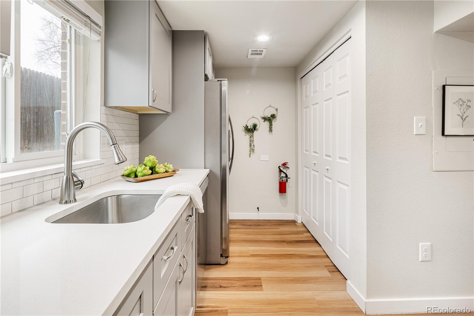 MLS Image #13 for 6160 w 17th avenue 4,lakewood, Colorado
