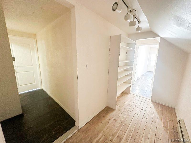 MLS Image #5 for 3901 e orchard road,centennial, Colorado