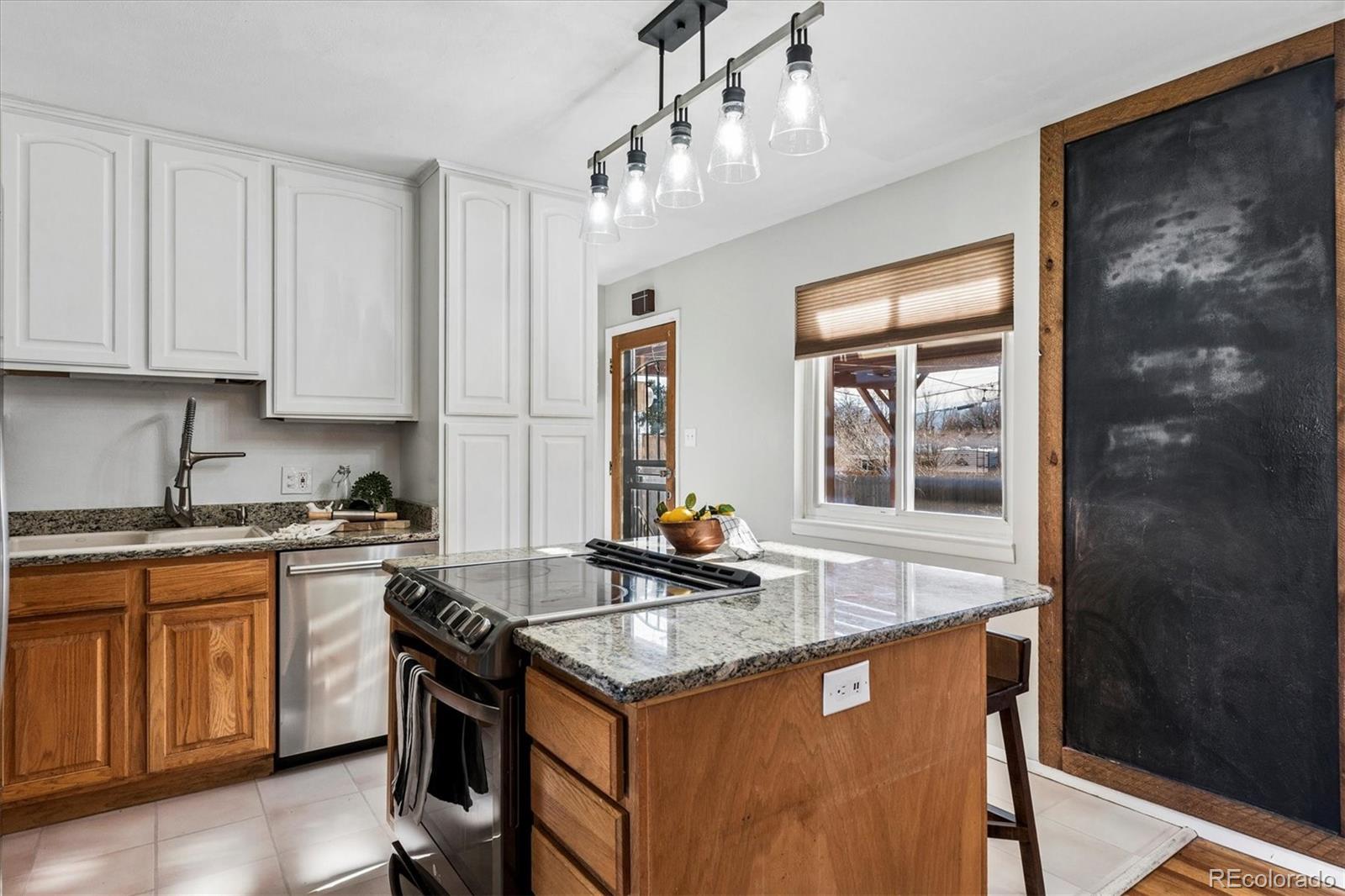 MLS Image #5 for 829  dirksland street,colorado springs, Colorado