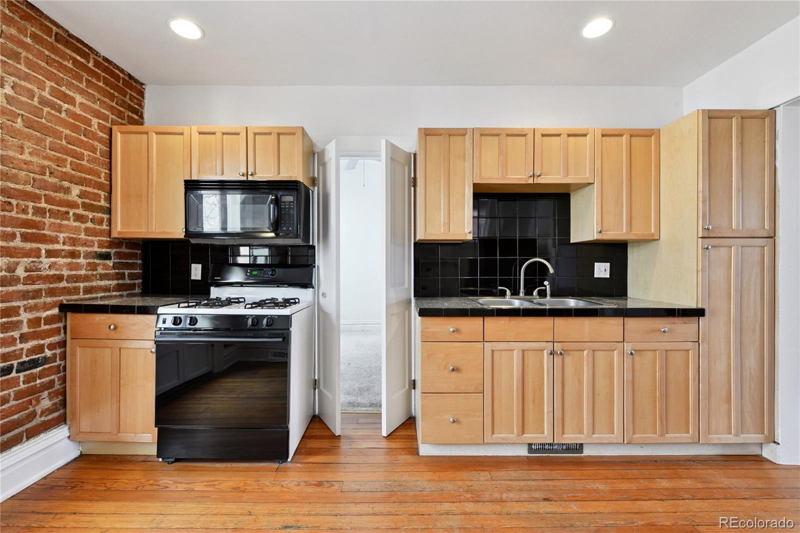 MLS Image #9 for 274  delaware street,denver, Colorado