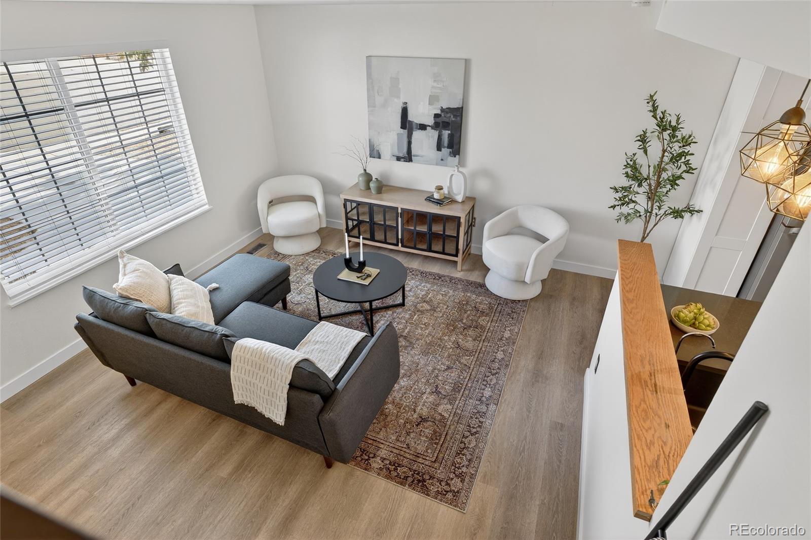 MLS Image #10 for 1531 s queen street,denver, Colorado