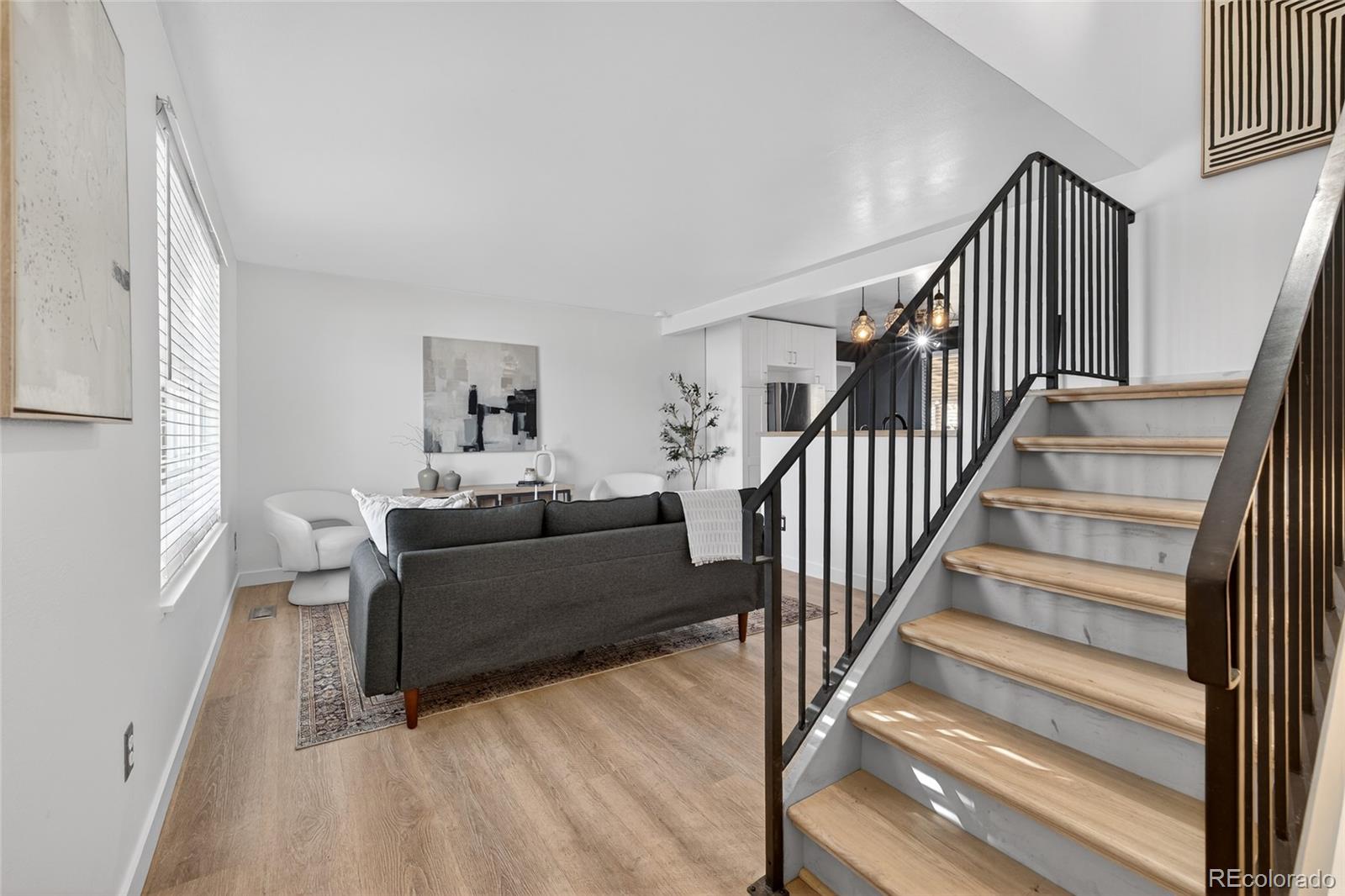 MLS Image #4 for 1531 s queen street,denver, Colorado