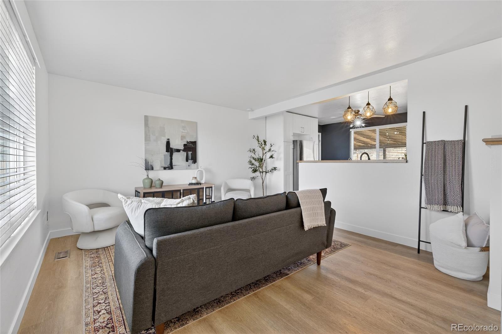 MLS Image #5 for 1531 s queen street,denver, Colorado