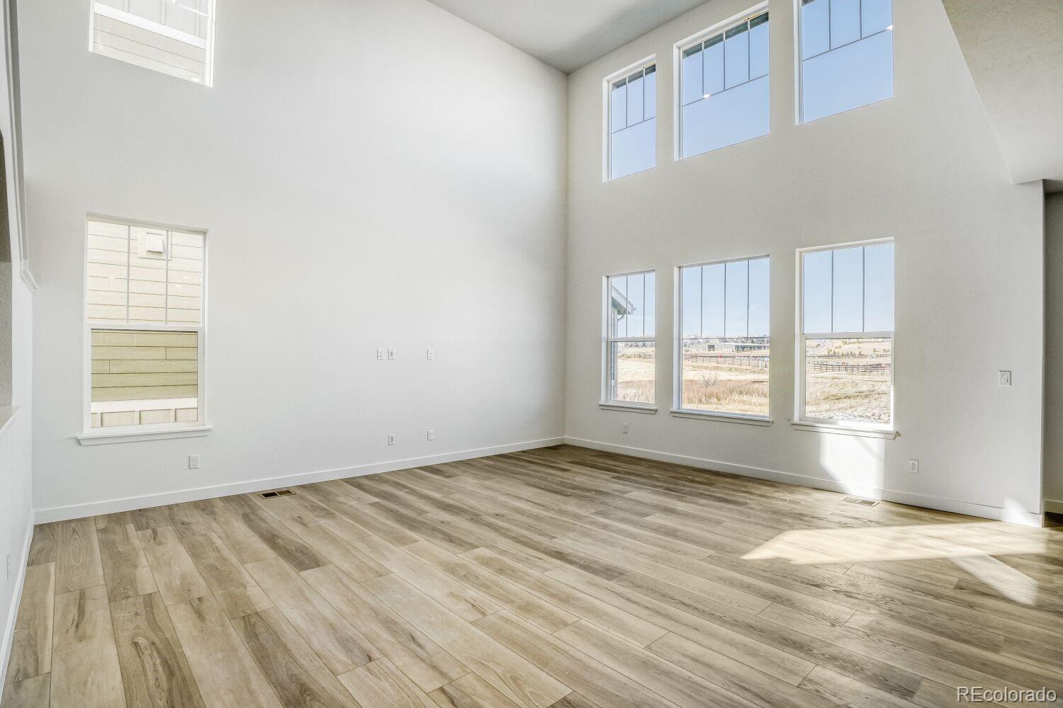 MLS Image #3 for 10865  tundra top drive,parker, Colorado