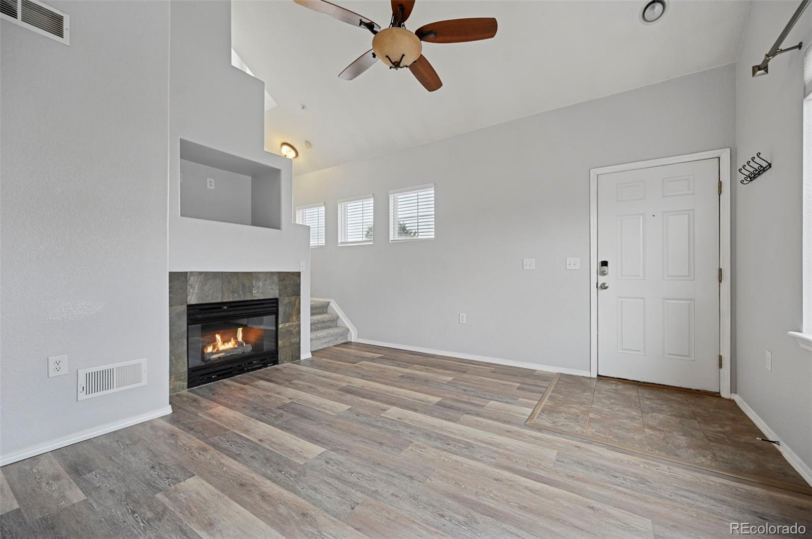MLS Image #3 for 16346 e fremont  9,aurora, Colorado
