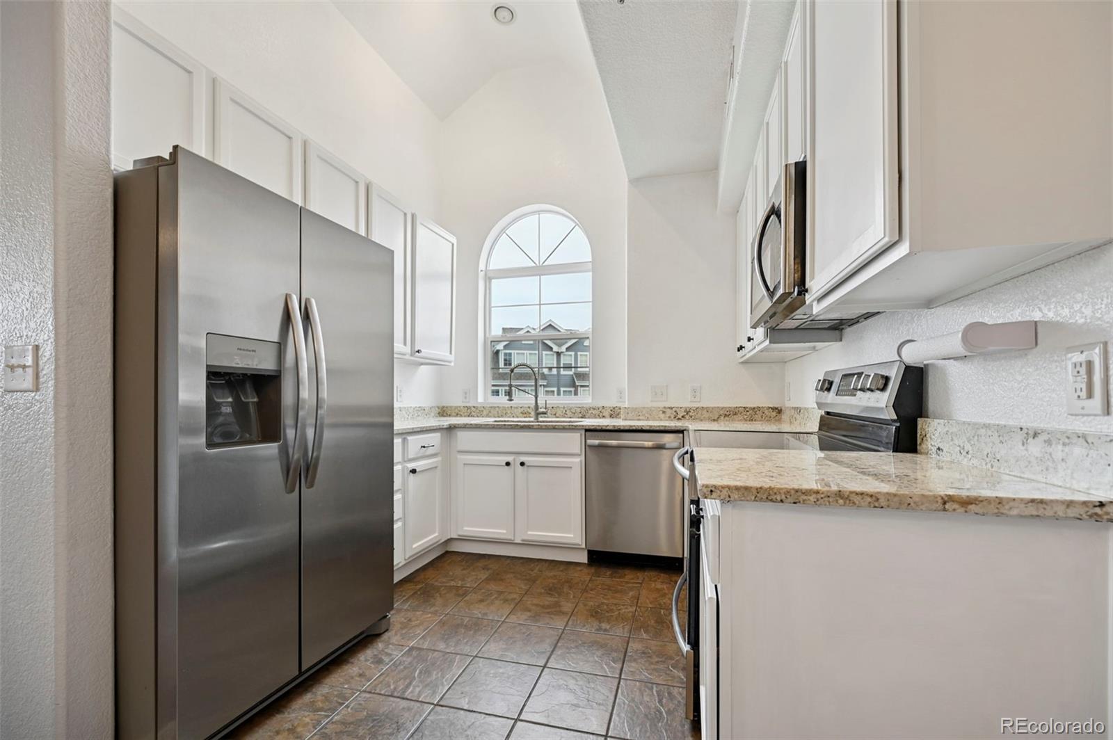 MLS Image #5 for 16346 e fremont  9,aurora, Colorado