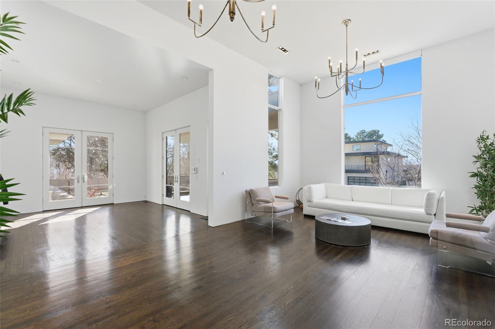 MLS Image #10 for 270 s clermont street,denver, Colorado