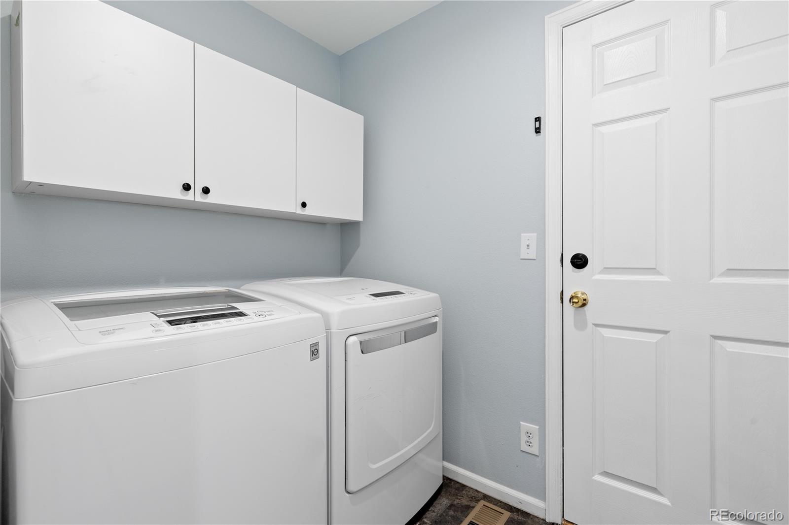 MLS Image #14 for 9043 w phillips drive,littleton, Colorado