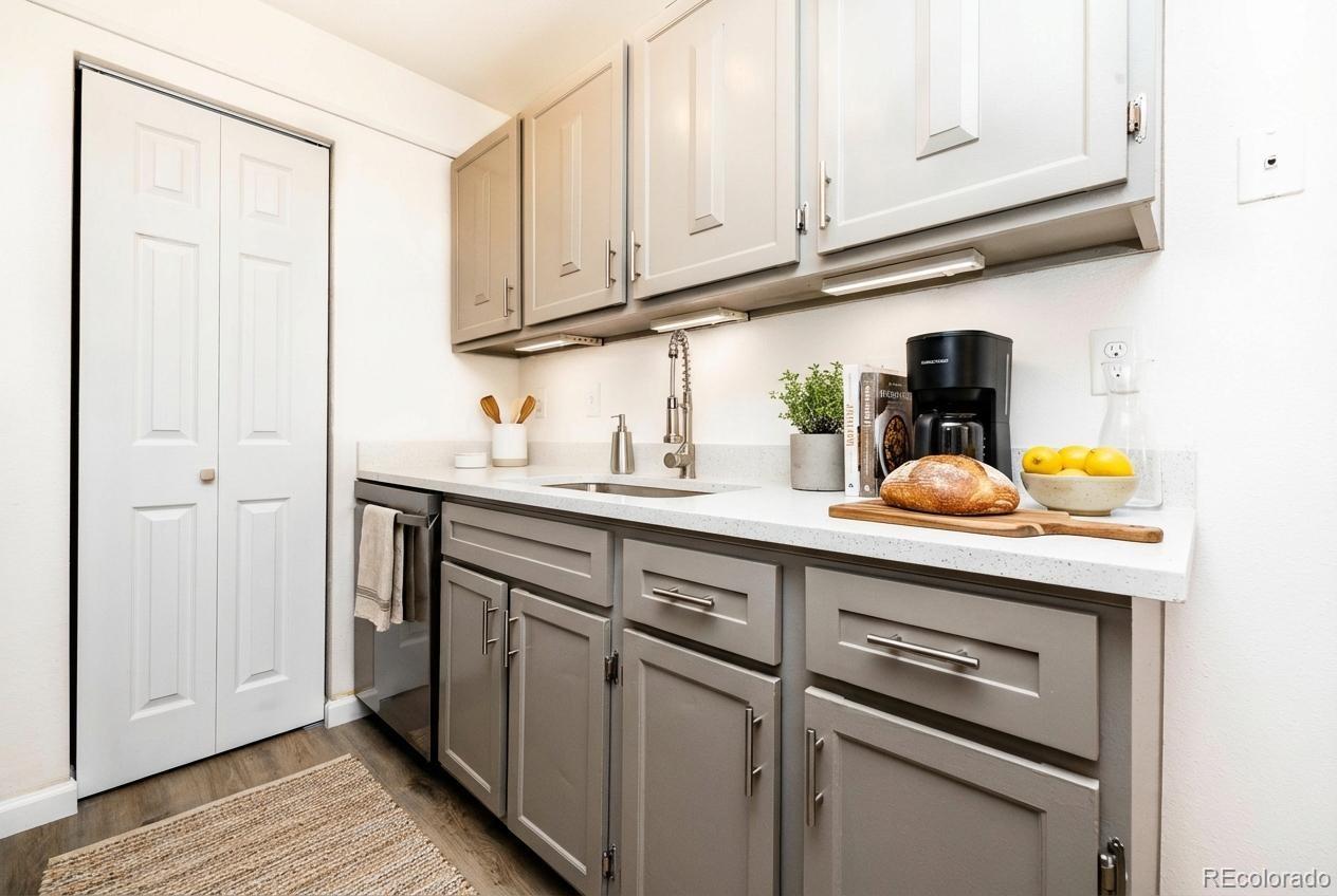MLS Image #4 for 1350  golden circle 302,golden, Colorado