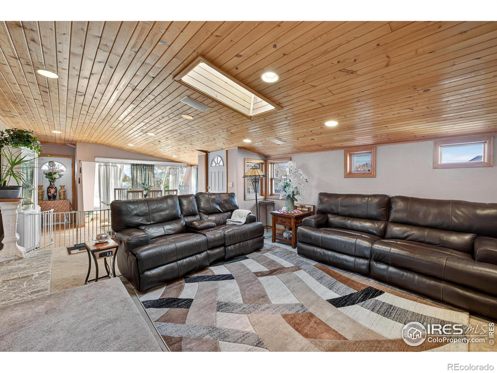 MLS Image #12 for 351 s peoria circle,aurora, Colorado
