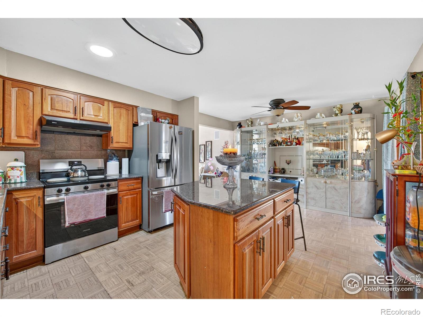 MLS Image #7 for 351 s peoria circle,aurora, Colorado