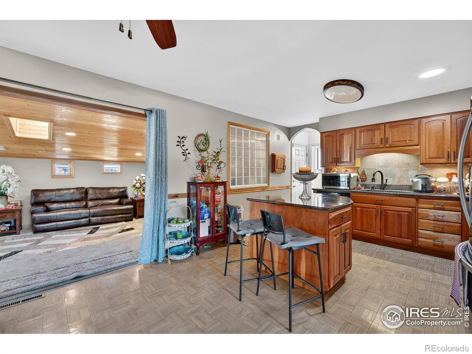 MLS Image #9 for 351 s peoria circle,aurora, Colorado