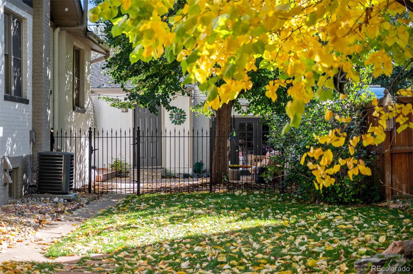 MLS Image #22 for 2620  bellaire street,denver, Colorado
