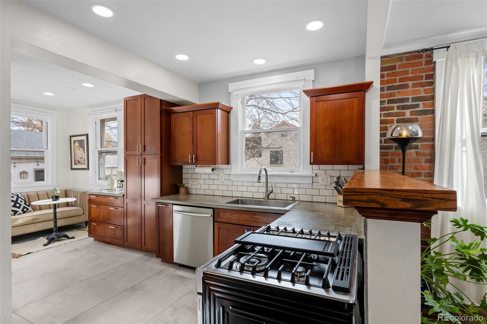 MLS Image #9 for 2620  bellaire street,denver, Colorado