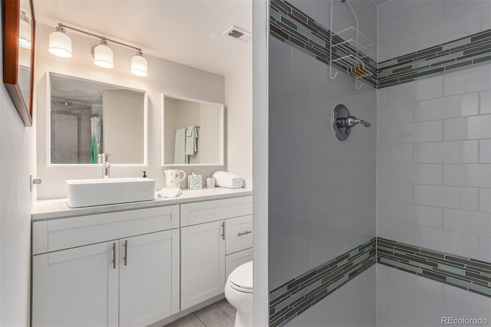 MLS Image #13 for 8060 e girard avenue 719,denver, Colorado