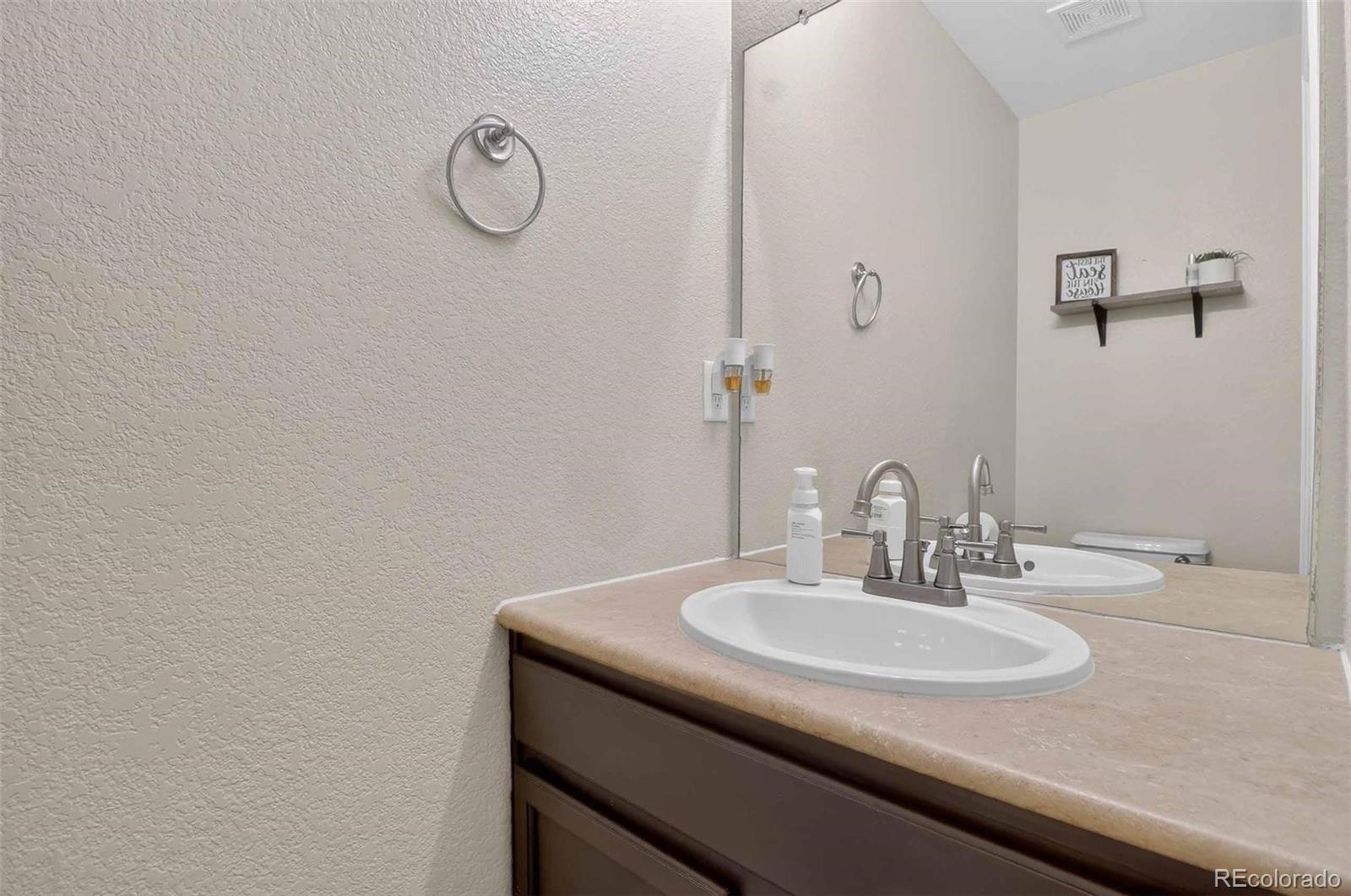 MLS Image #12 for 26010 e byers place,aurora, Colorado