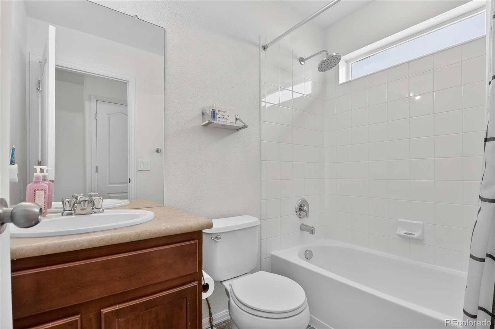 MLS Image #14 for 26010 e byers place,aurora, Colorado