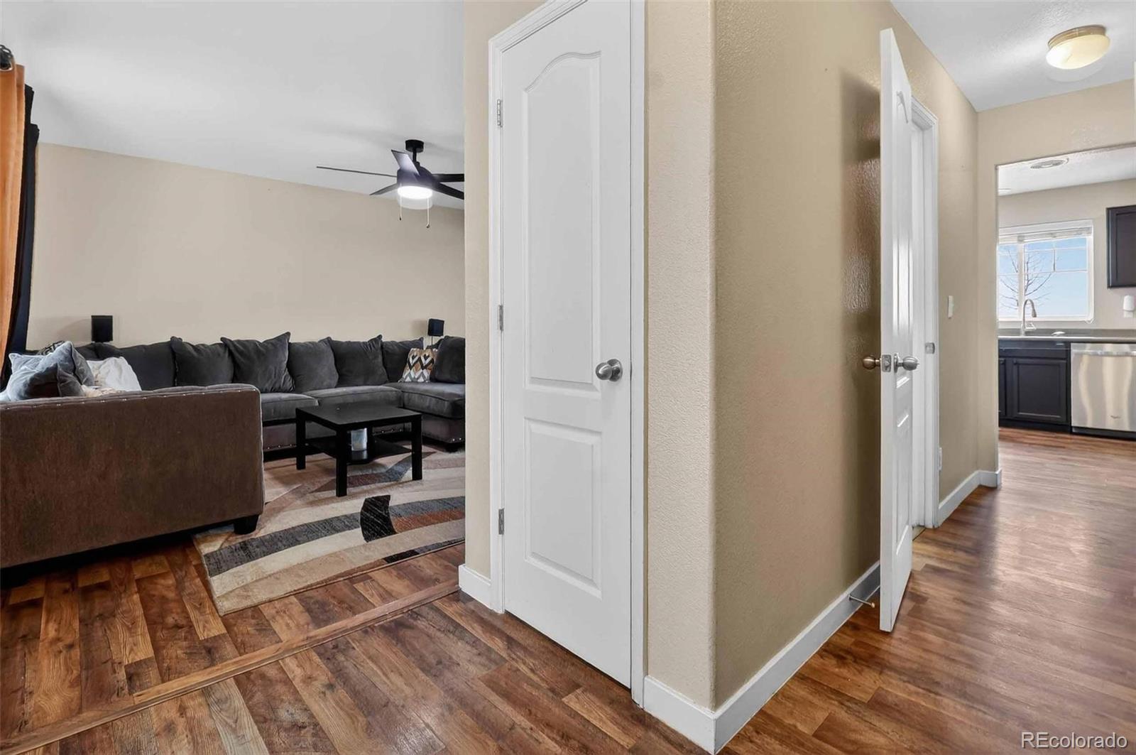 MLS Image #5 for 26010 e byers place,aurora, Colorado