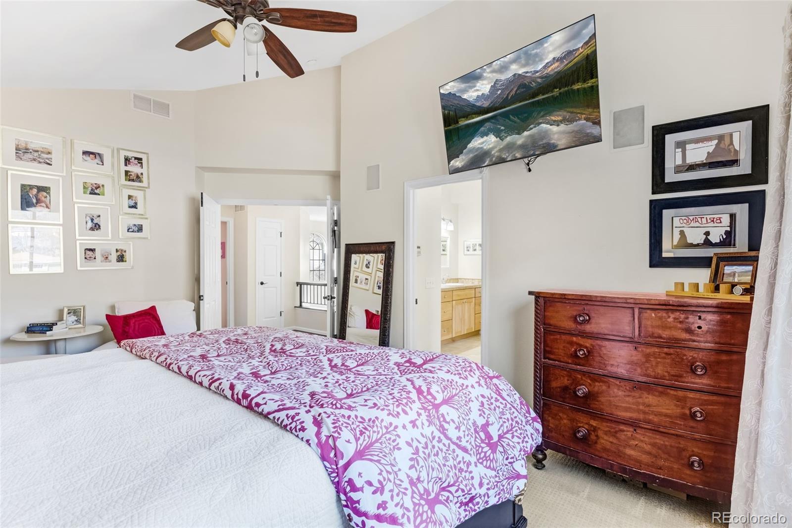 MLS Image #13 for 935  meadow run,golden, Colorado