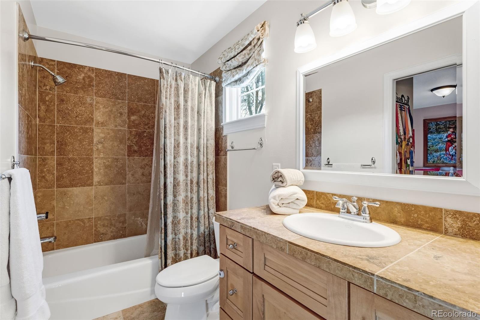 MLS Image #18 for 935  meadow run,golden, Colorado