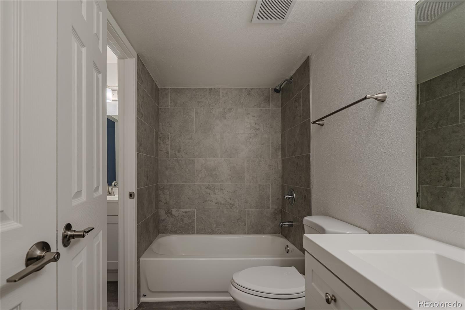 MLS Image #5 for 4283 s salida way 8,aurora, Colorado