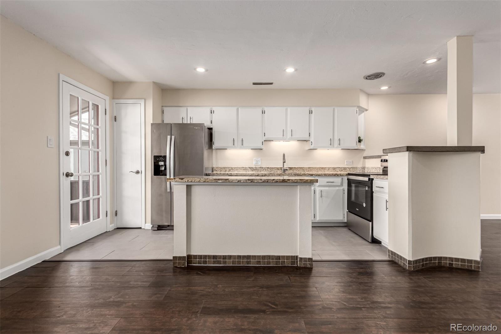 MLS Image #14 for 2301 e fremont avenue w08,centennial, Colorado