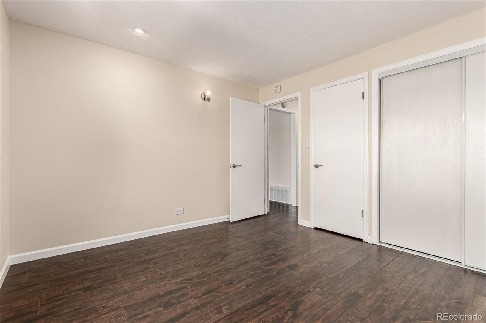 MLS Image #23 for 2301 e fremont avenue w08,centennial, Colorado