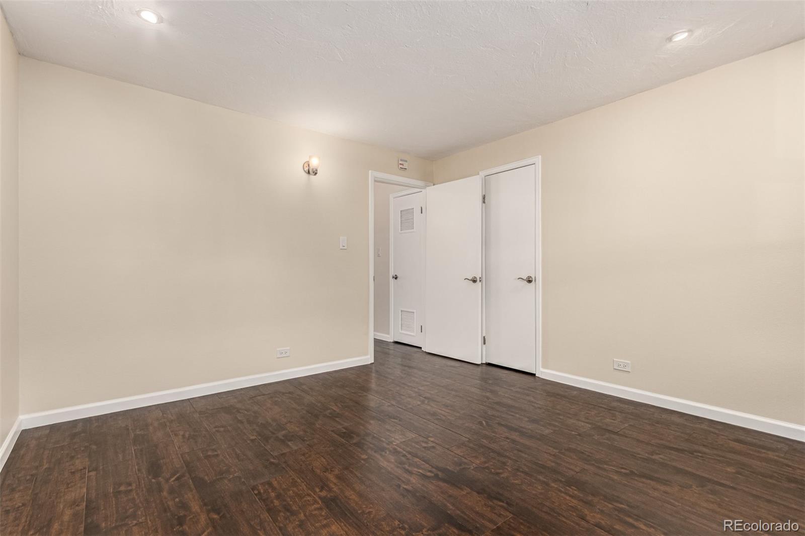 MLS Image #25 for 2301 e fremont avenue w08,centennial, Colorado