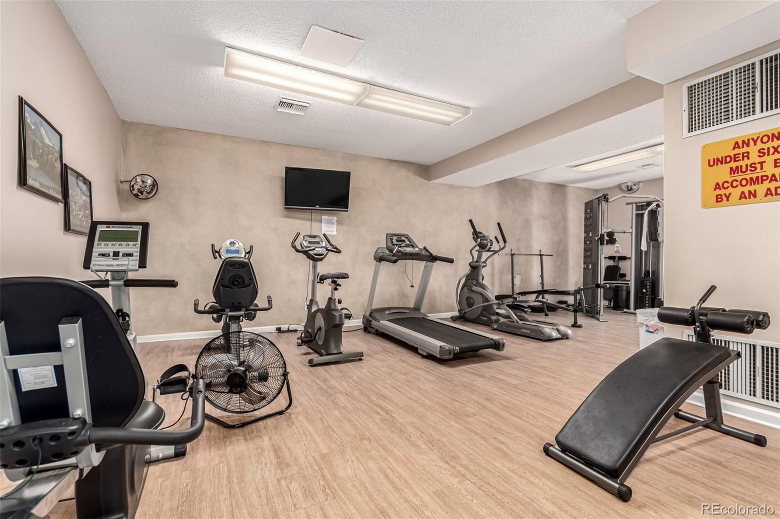 MLS Image #38 for 2301 e fremont avenue w08,centennial, Colorado