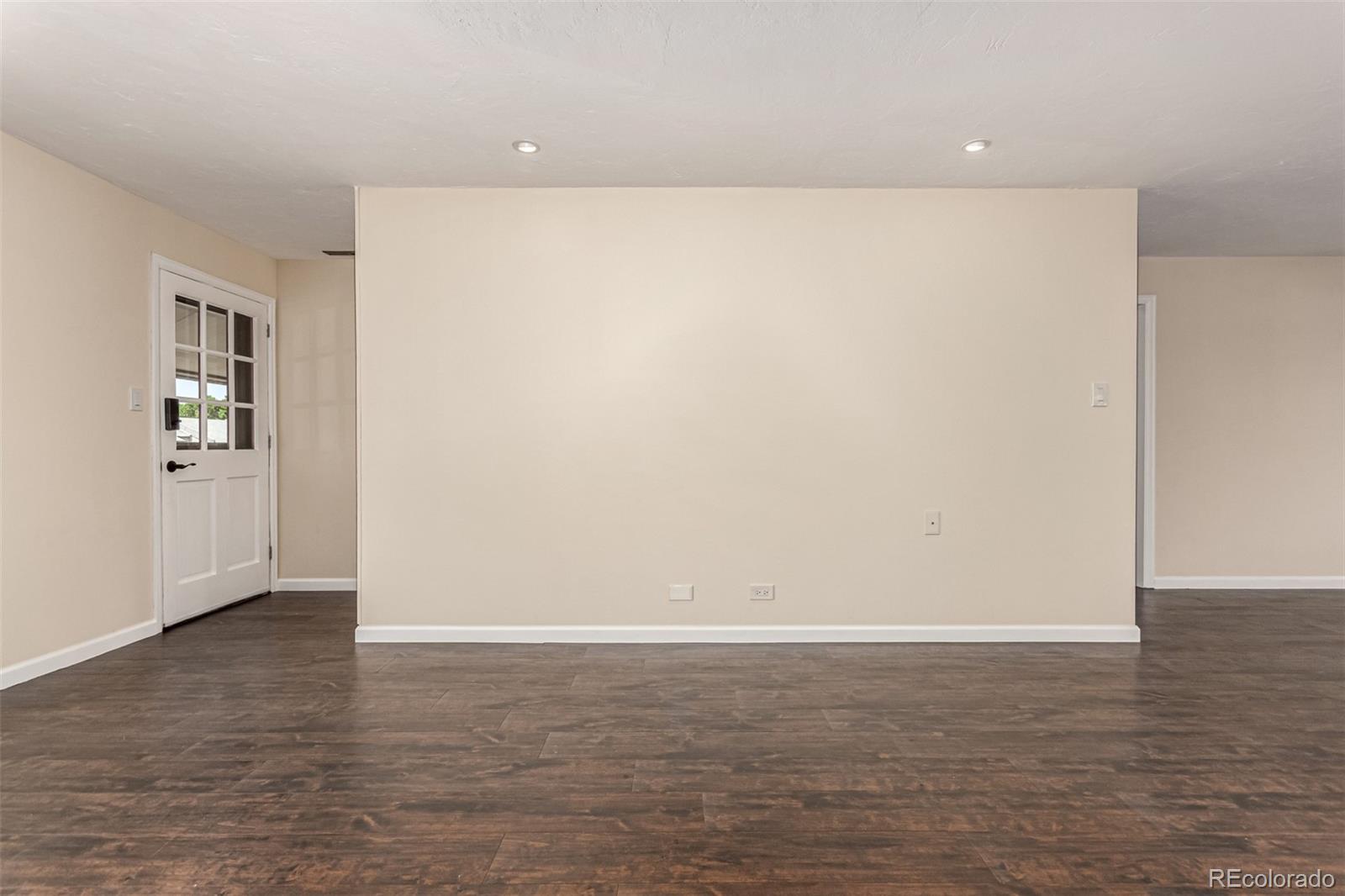 MLS Image #8 for 2301 e fremont avenue w08,centennial, Colorado
