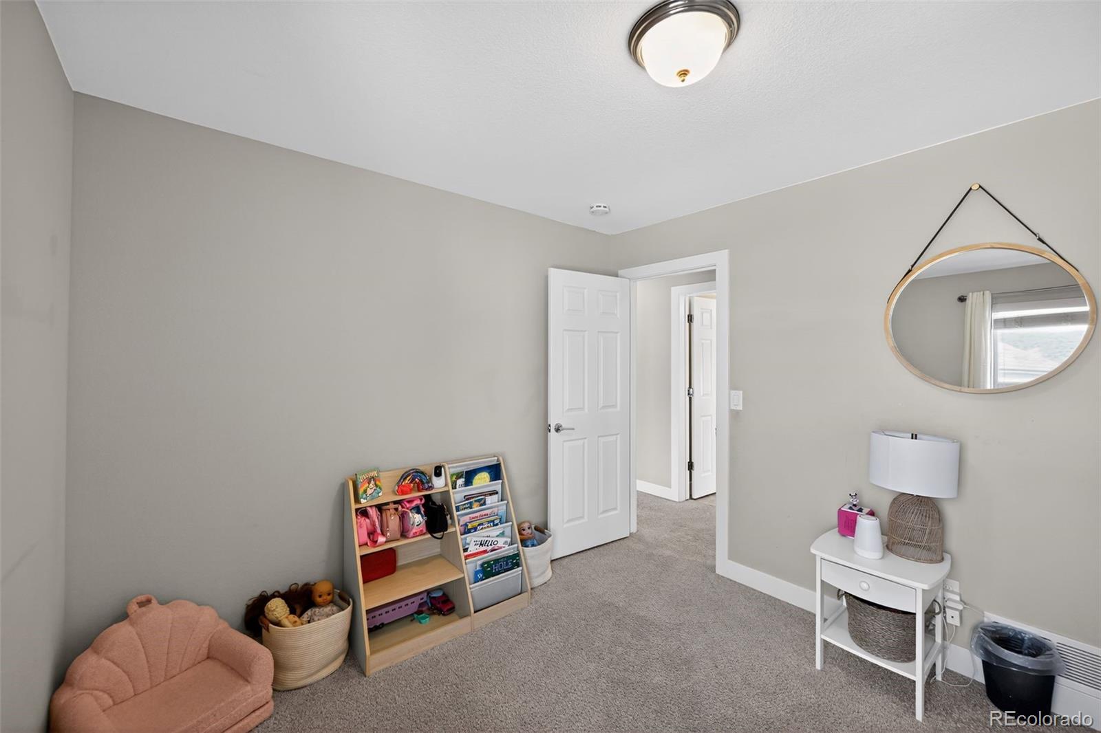 MLS Image #16 for 4785 n kittredge street,denver, Colorado
