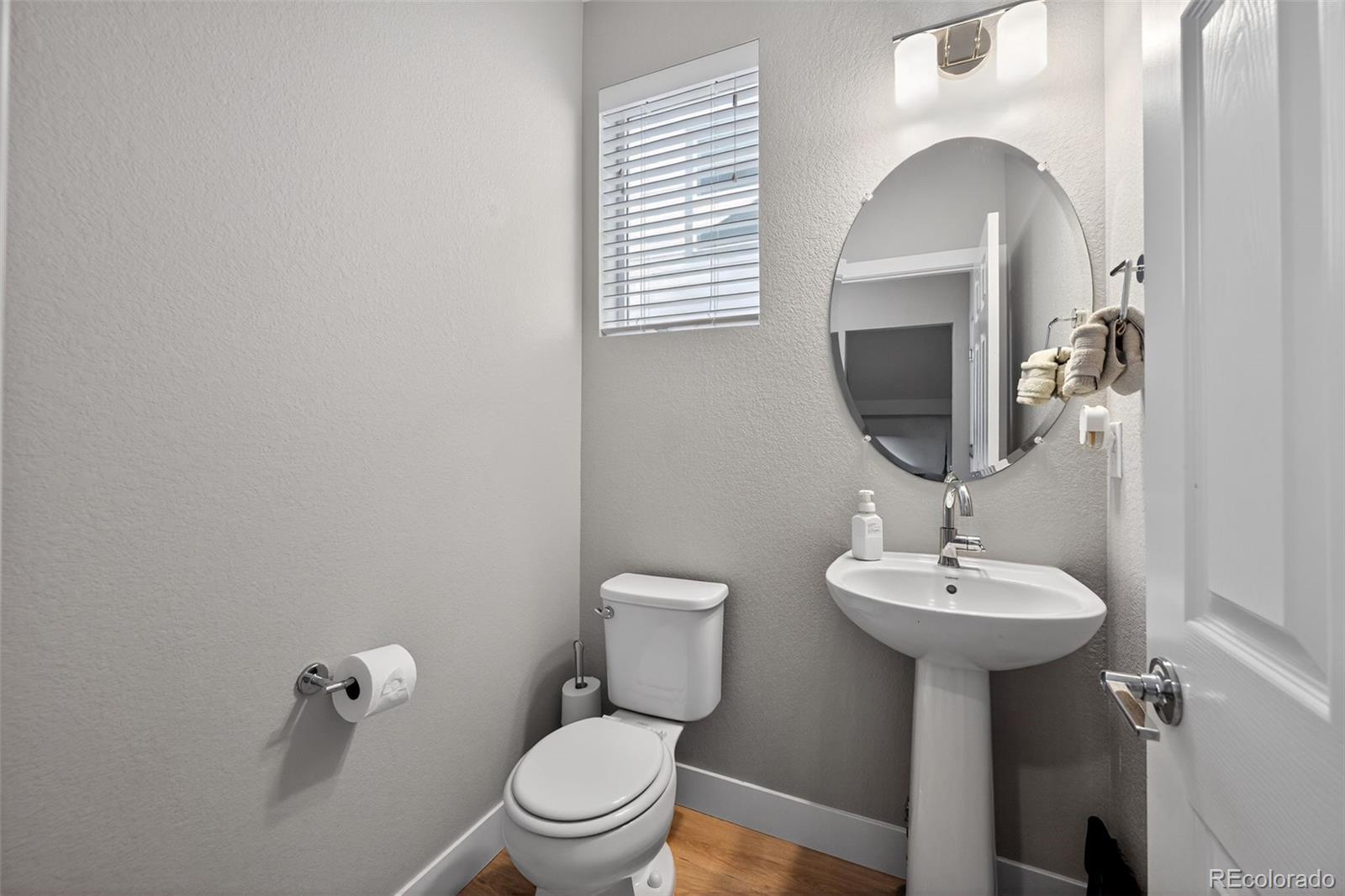 MLS Image #22 for 4785 n kittredge street,denver, Colorado